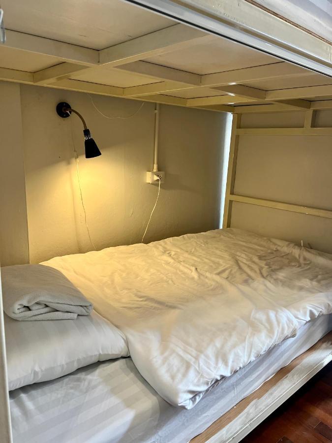 Together Backpackers Hostel Чианг Рай Екстериор снимка